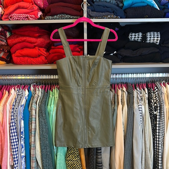 wild fable Dresses & Skirts - Wild Fable olive exposed front zipper overall dress size XS NWOT